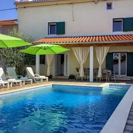 Istriana Vila